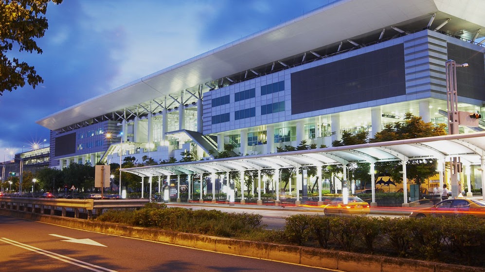 Exterior view of Zuoying THSR Station